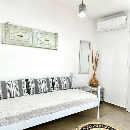 Aeron Suites Exo Gonia Exterior photo