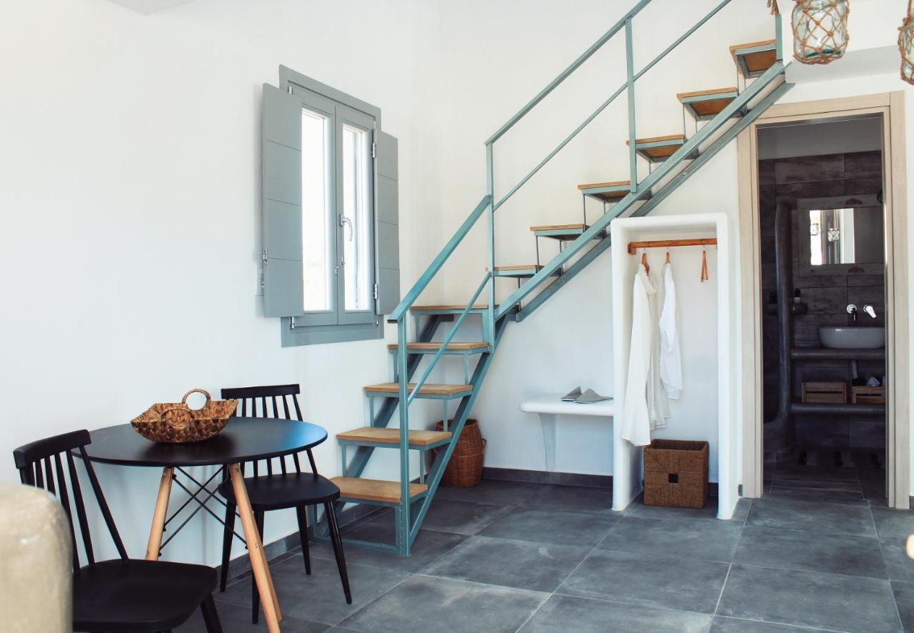 Aeron Villa